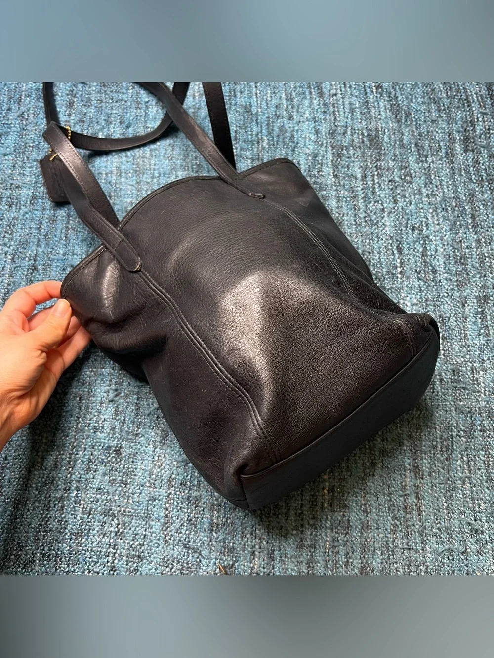Vintage Coach Legacy Lunch Bucket Tote Shoulder Bag in Black Leather 9077